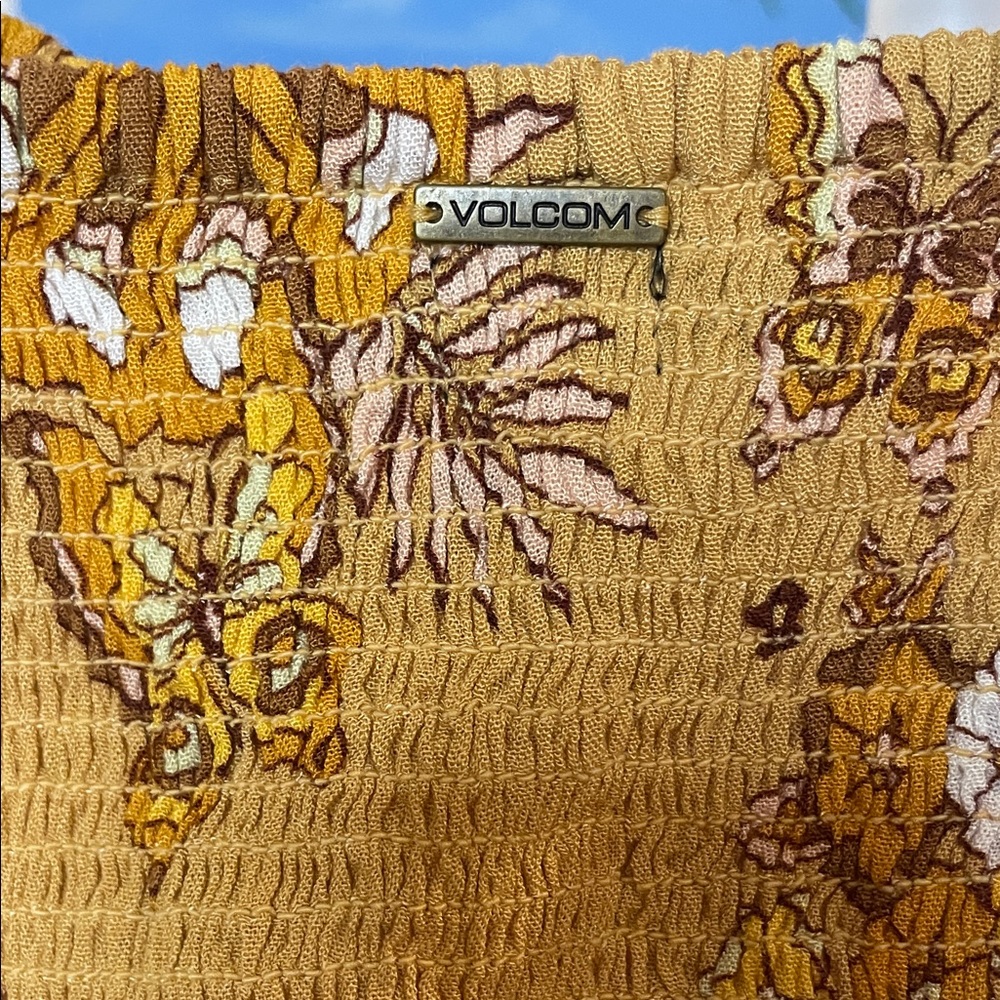 Volcom Floral Ruffle Crop Top - Picture 6 of 7